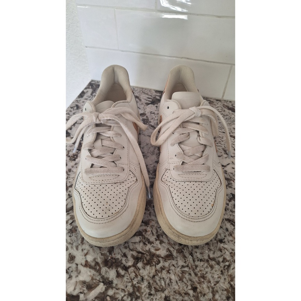 Veja V-10 White Rose Gold Leather Low Top Sneakers Womens Size 7 EUR 38